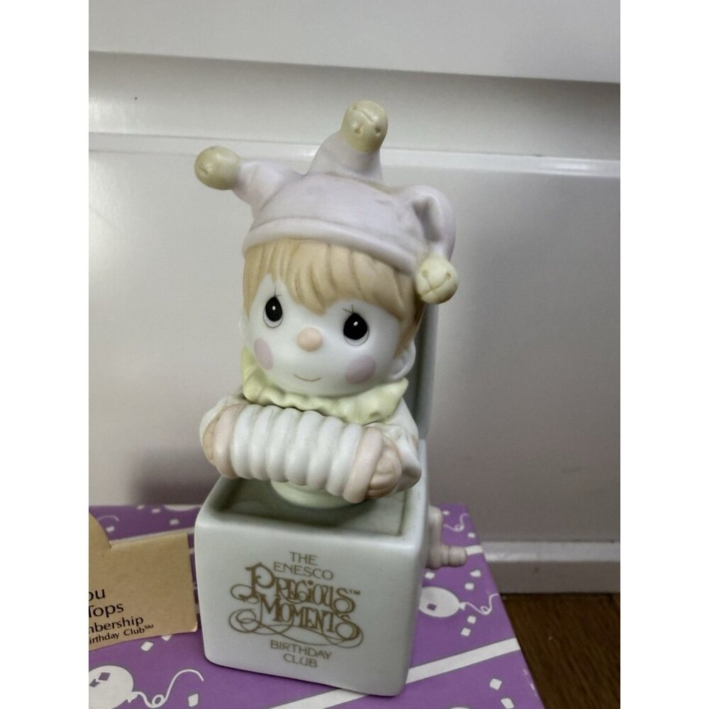 Precious Moments Figurine B0106 Jest Let You Know Tops - Picture 3 of 10